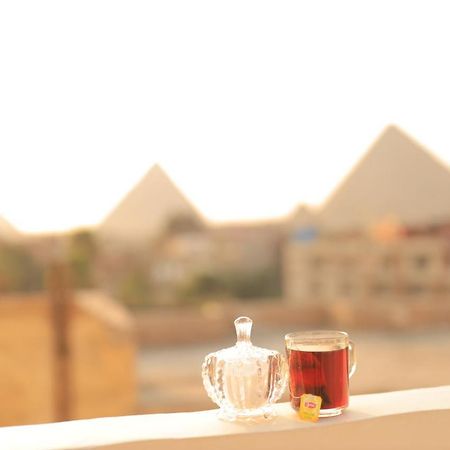 Magic Golden Pyramids View Hotel Kafret el-Gabal Eksteriør billede