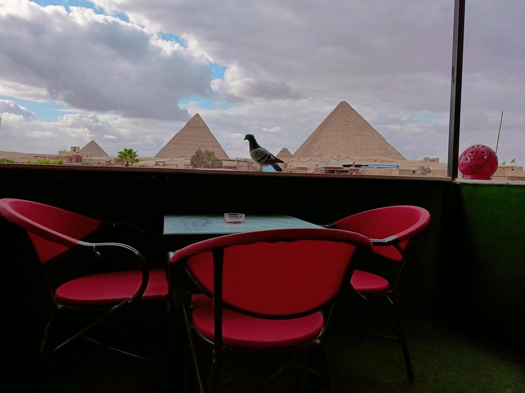 Magic Golden Pyramids View Hotel Kafret el-Gabal Eksteriør billede