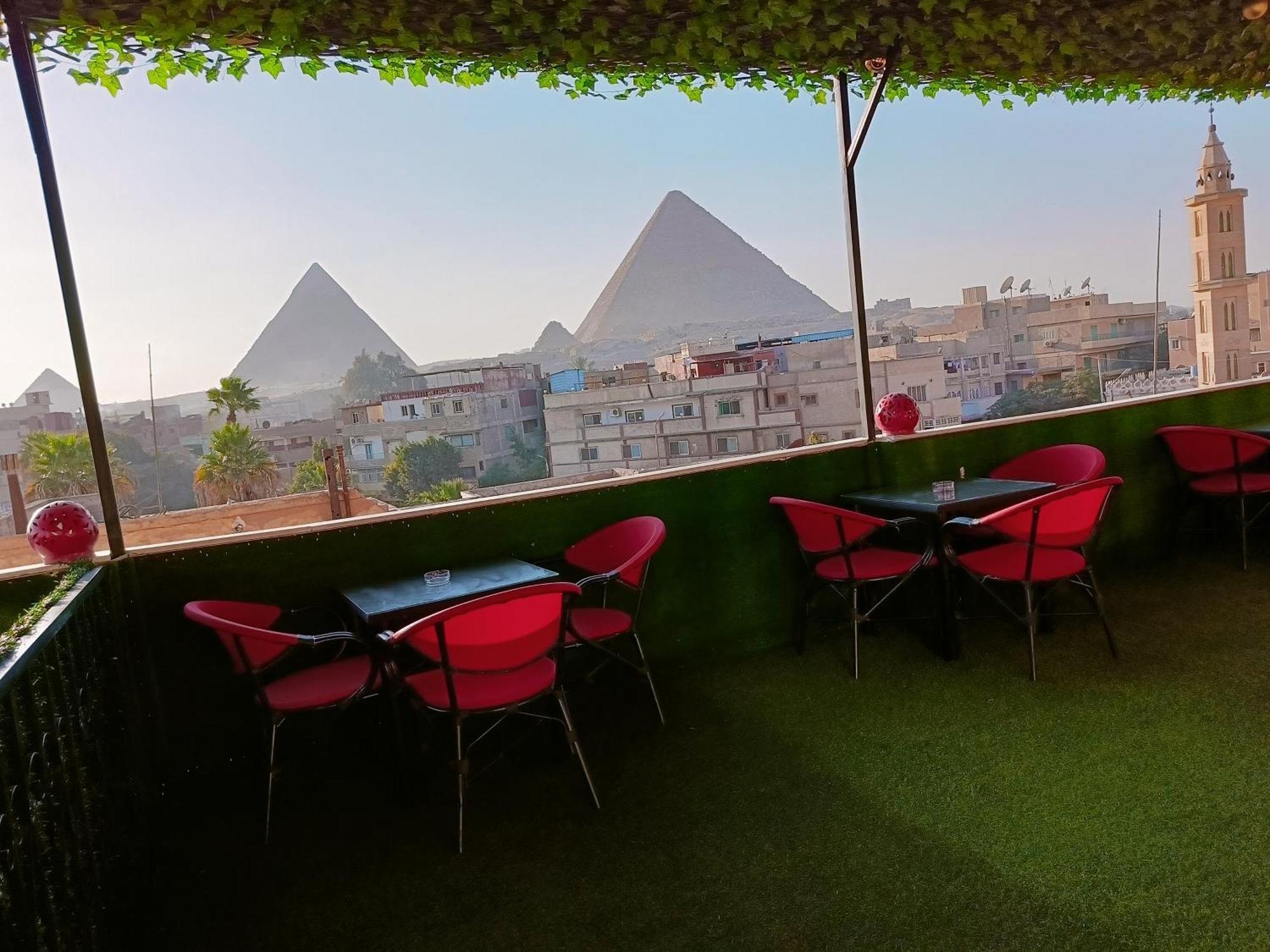 Magic Golden Pyramids View Hotel Kafret el-Gabal Eksteriør billede