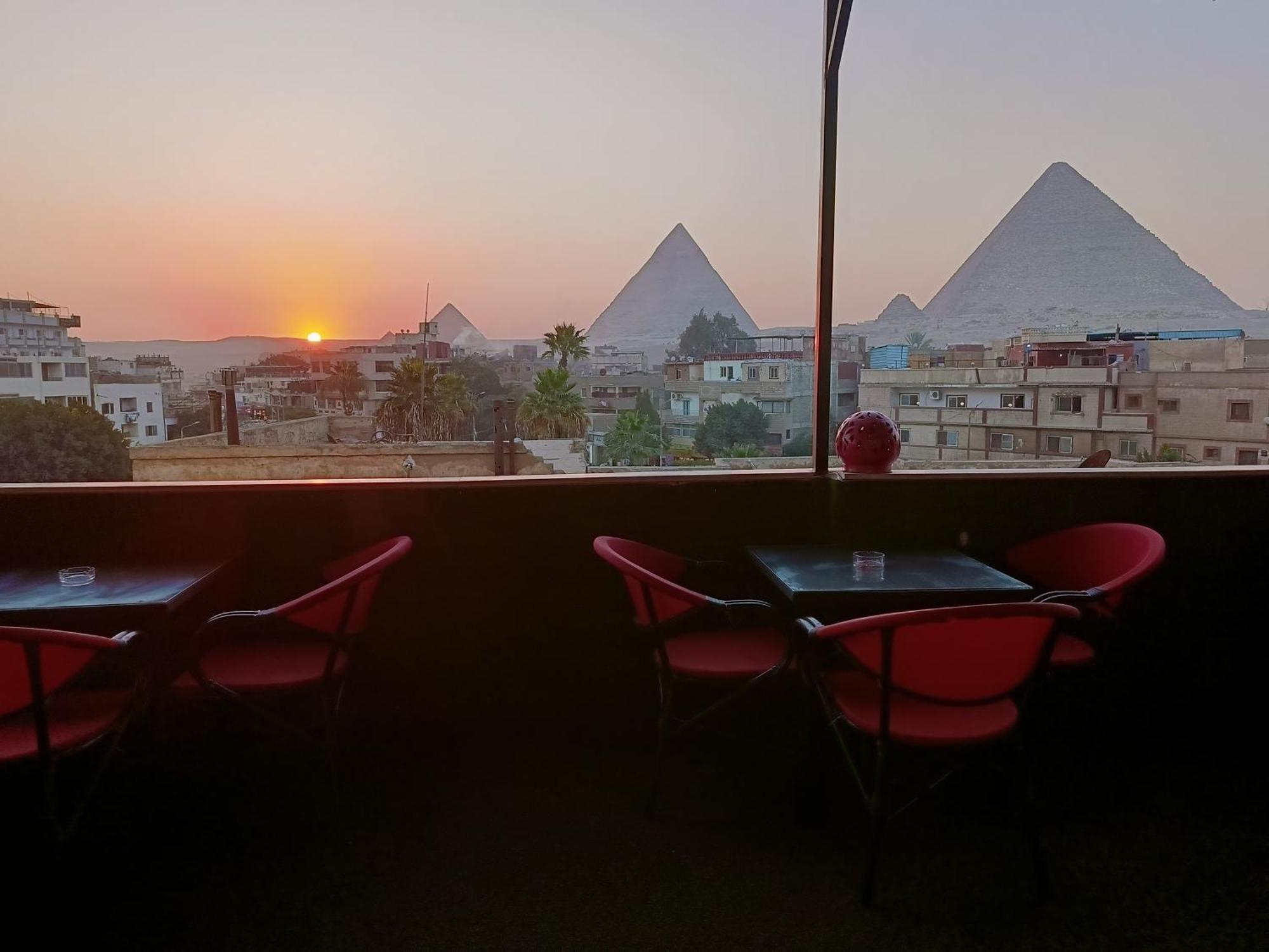 Magic Golden Pyramids View Hotel Kafret el-Gabal Eksteriør billede