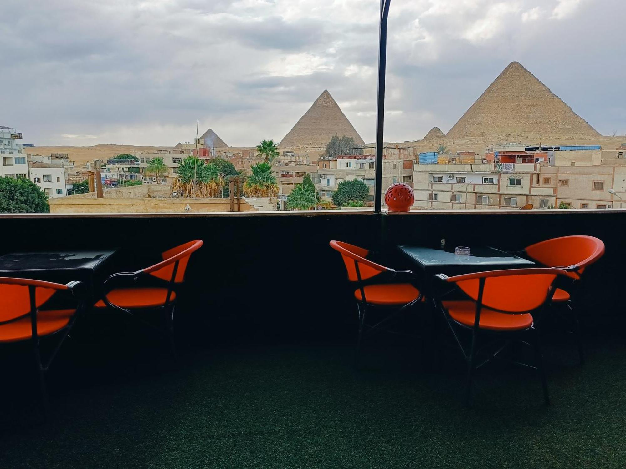 Magic Golden Pyramids View Hotel Kafret el-Gabal Eksteriør billede