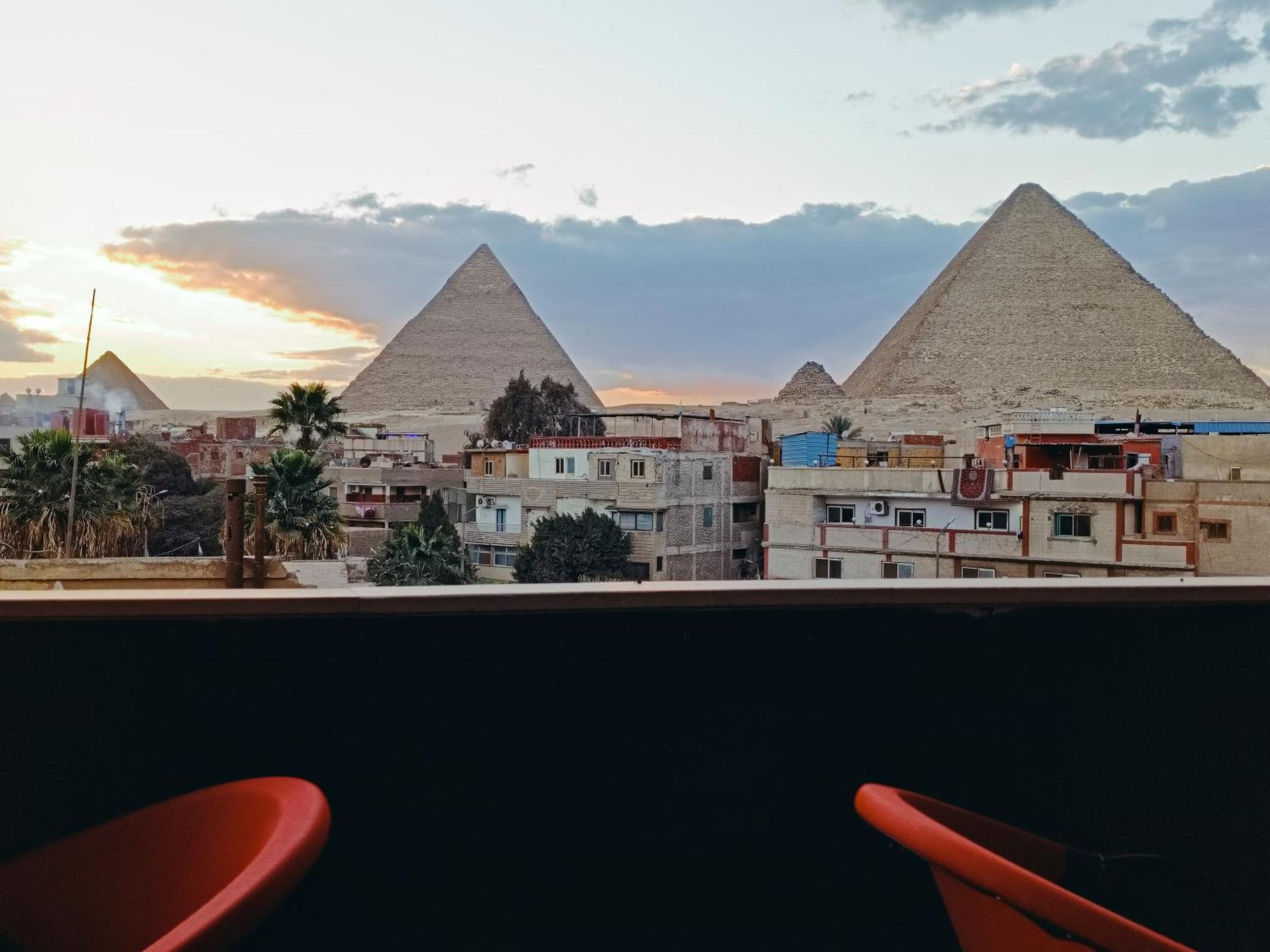 Magic Golden Pyramids View Hotel Kafret el-Gabal Eksteriør billede
