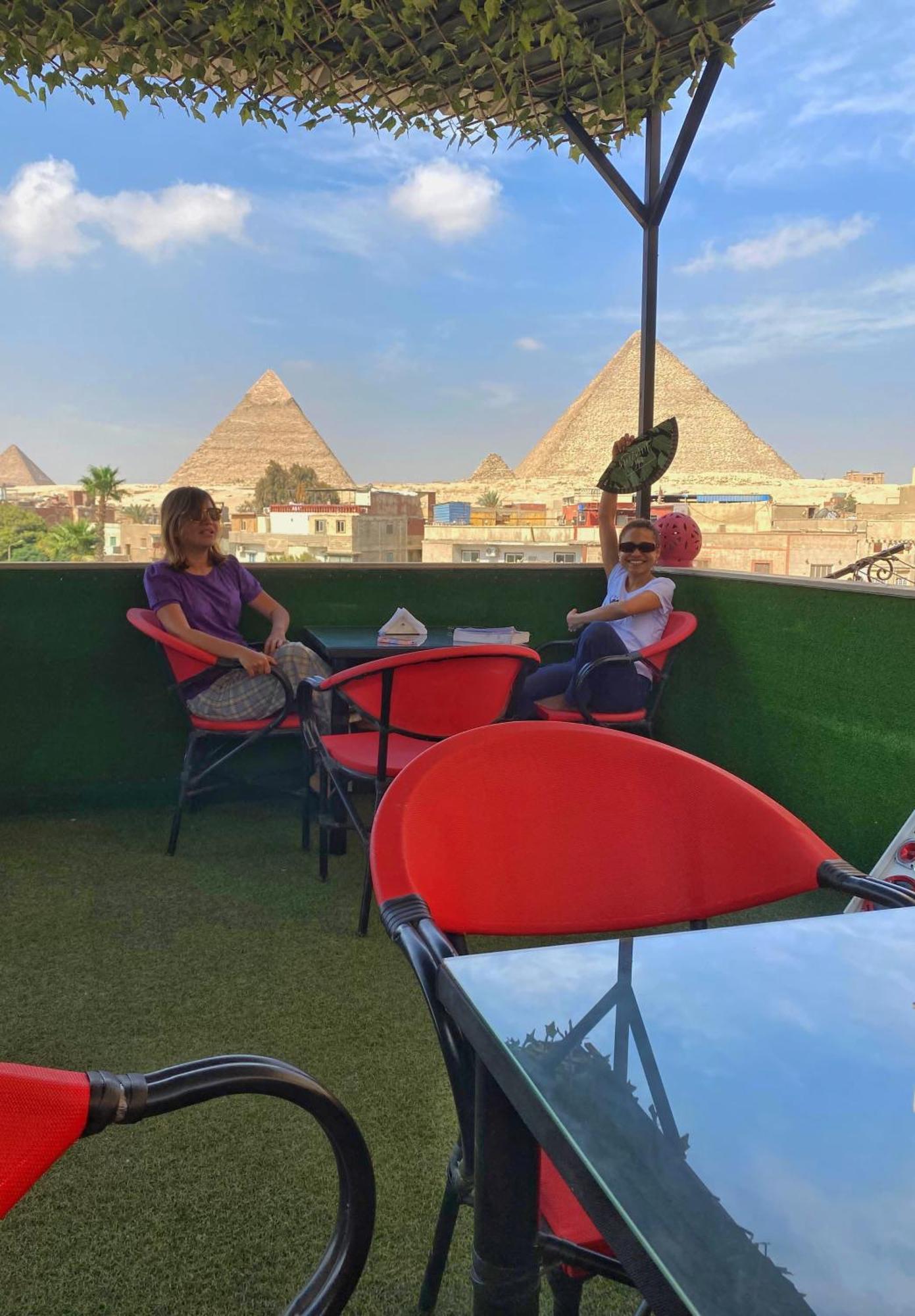 Magic Golden Pyramids View Hotel Kafret el-Gabal Eksteriør billede