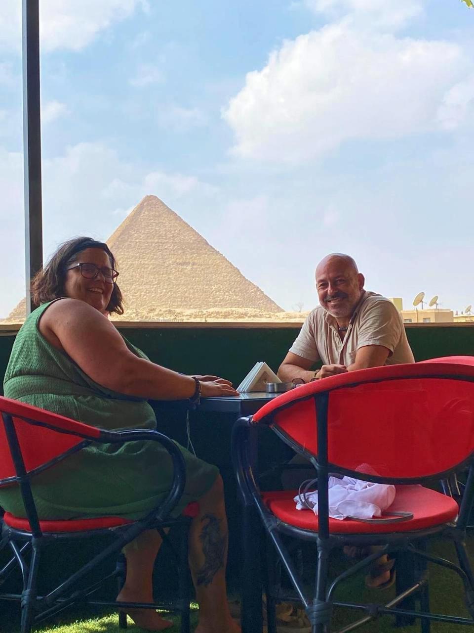 Magic Golden Pyramids View Hotel Kafret el-Gabal Eksteriør billede